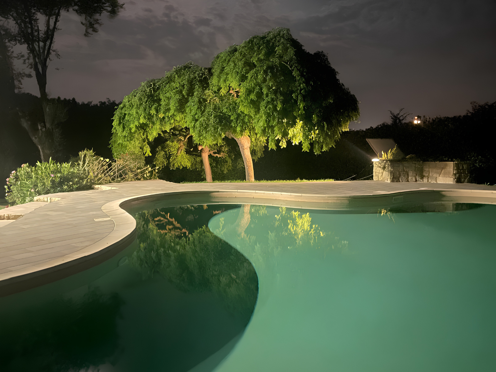 Villa emerlald piscina e alberi